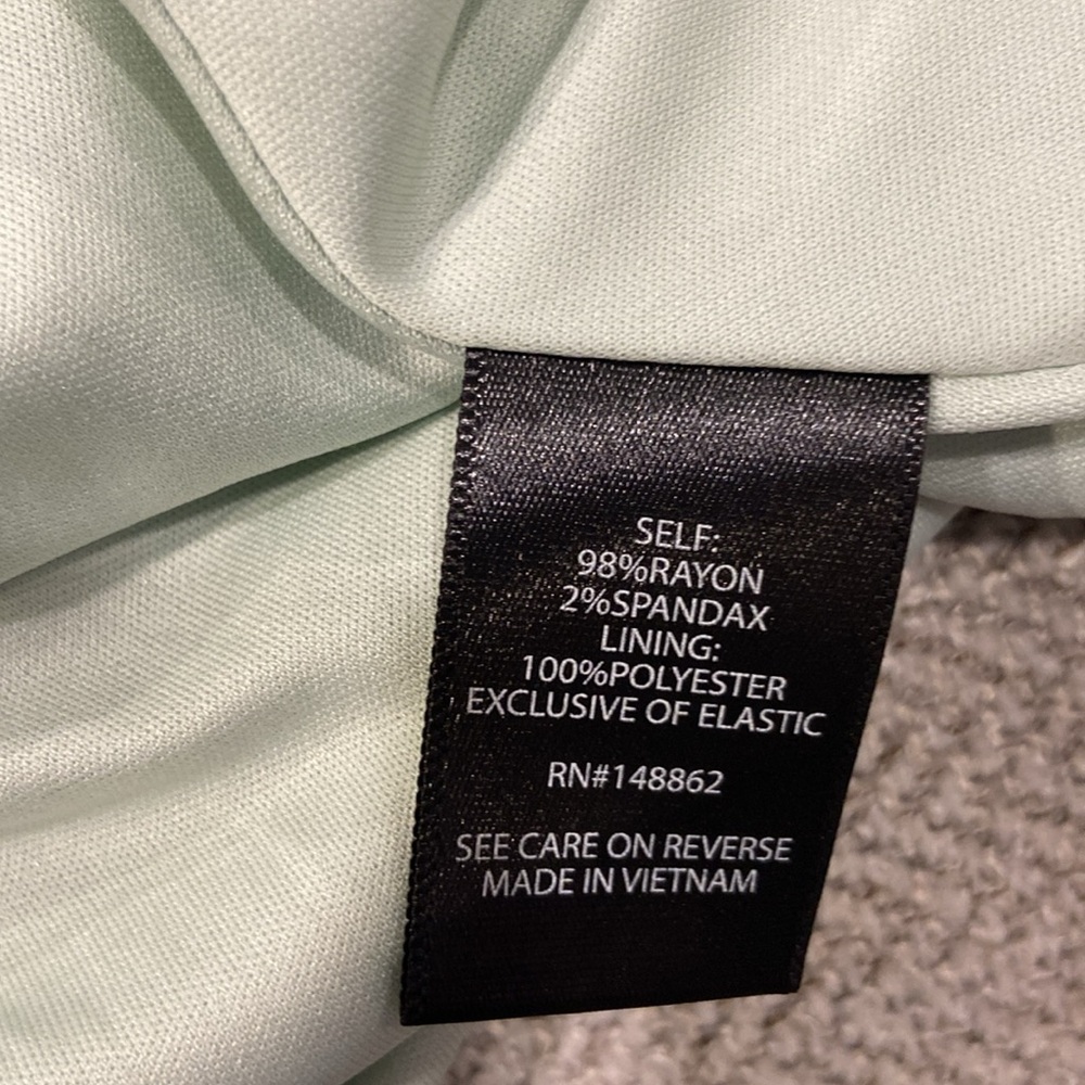 Torrid sweetheart green & black tie dye skater dress size 0 EUC! - Picture 9 of 12